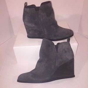 New DOLCE VITA Ankle Boots grey suede SZ 9.5 $130